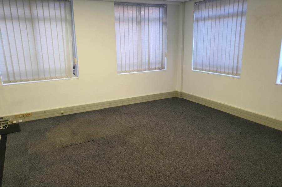 To Let commercial Property for Rent in Humerail Eastern Cape